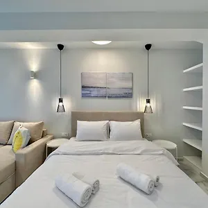  Apartment Kono & Greece